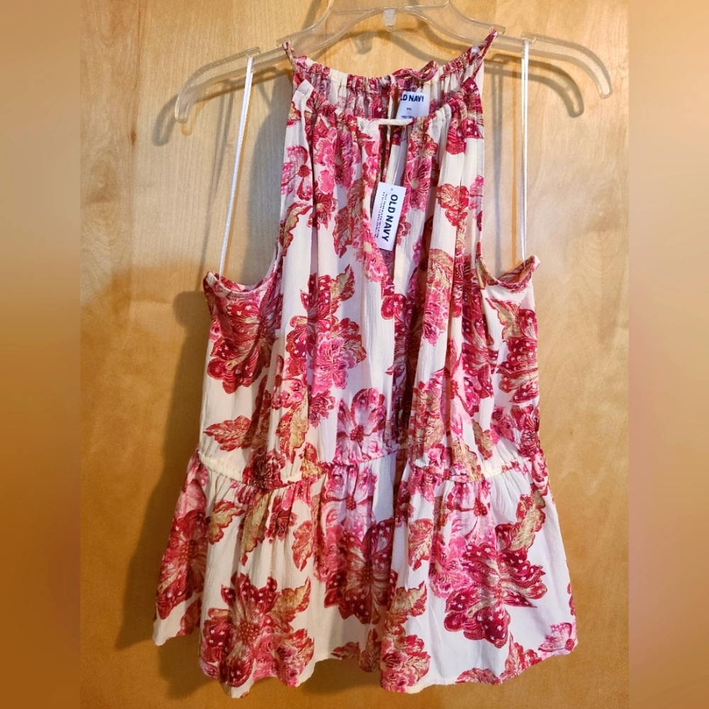 NWT Old Navy Women's Floral Pink Top